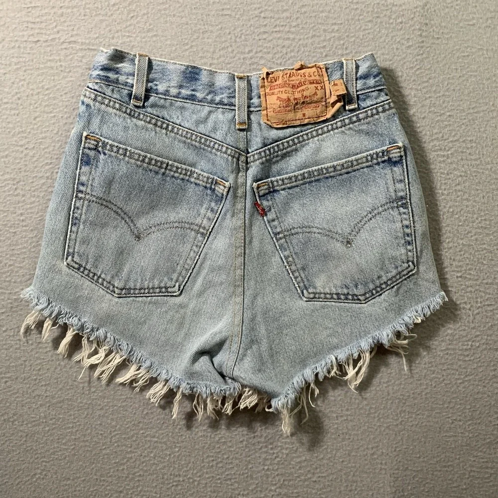 Levis these levi